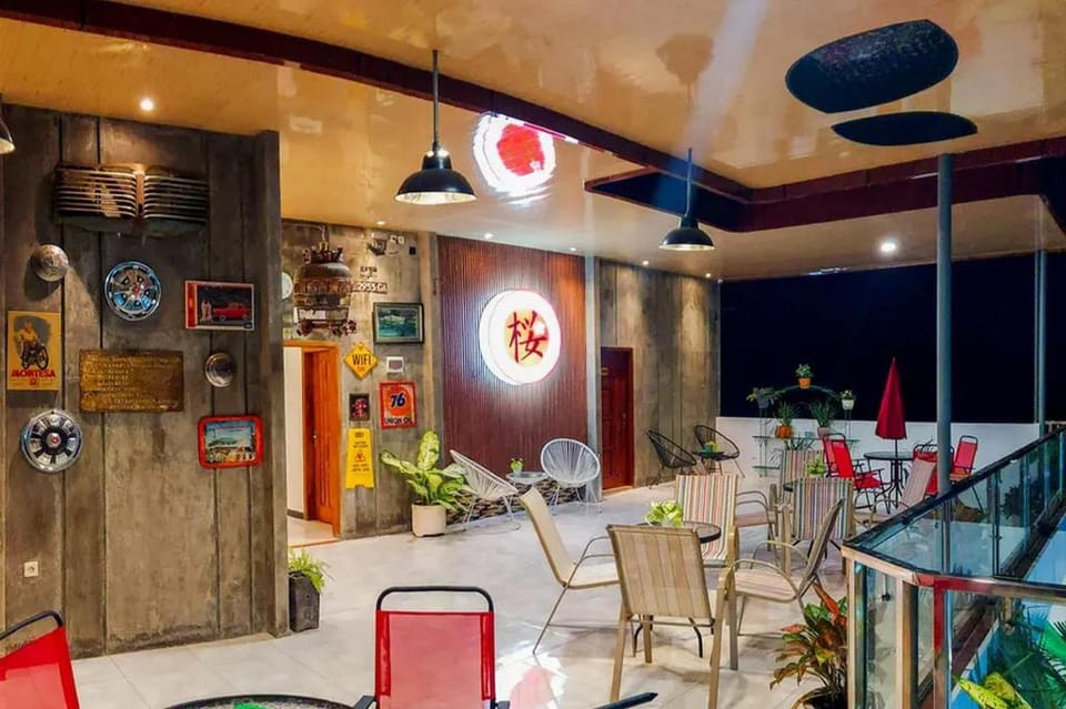 Urbanview Hotel Sakura Kampung Inggris Pare by RedDoorz Hotel in East Java
