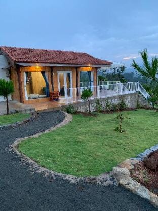Dambri View Garden-Nha go doc lap Vacation rental in Lâm Đồng