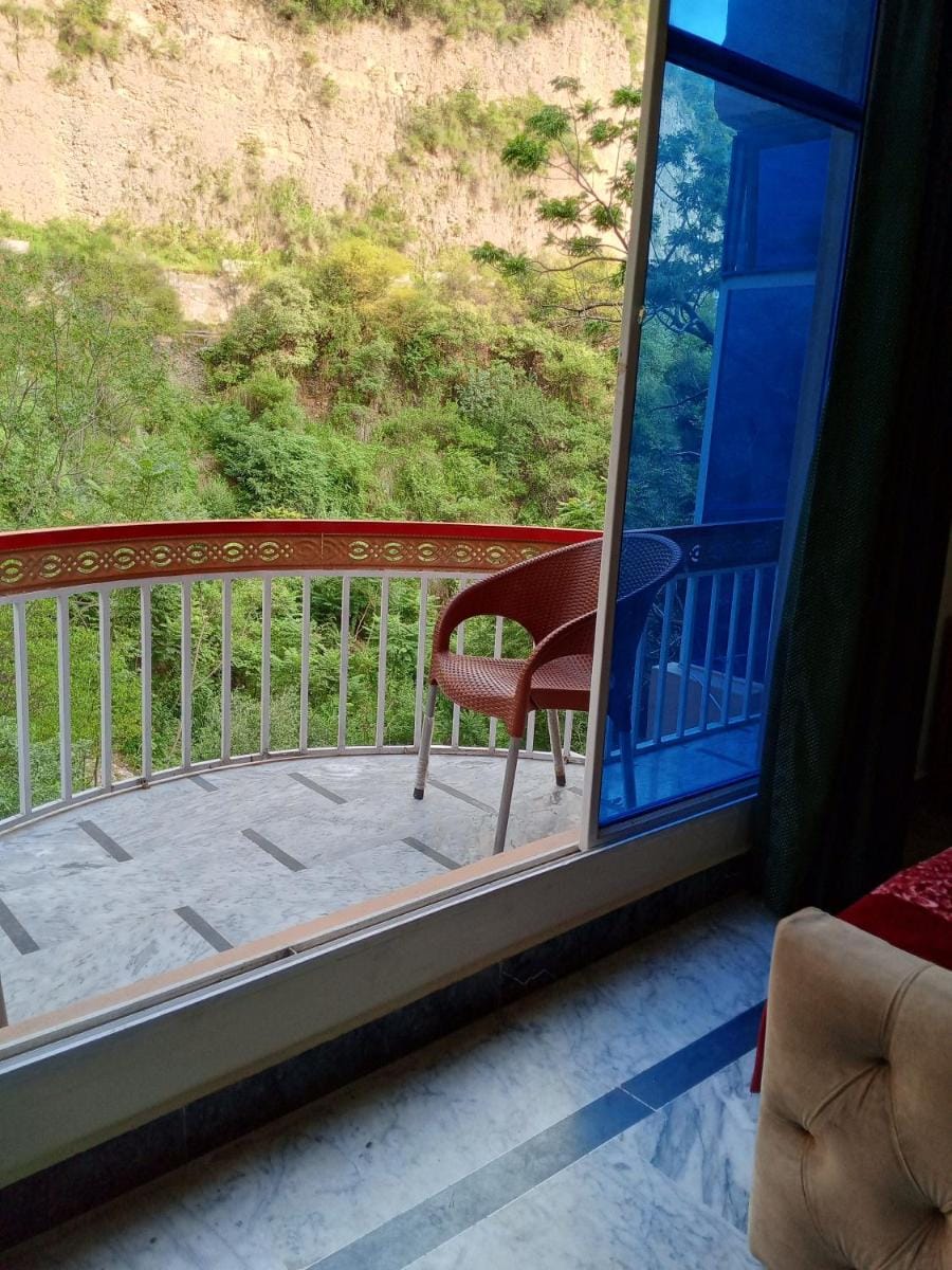 Hotel Red Roof & Restaurant Hotel in Pakistan