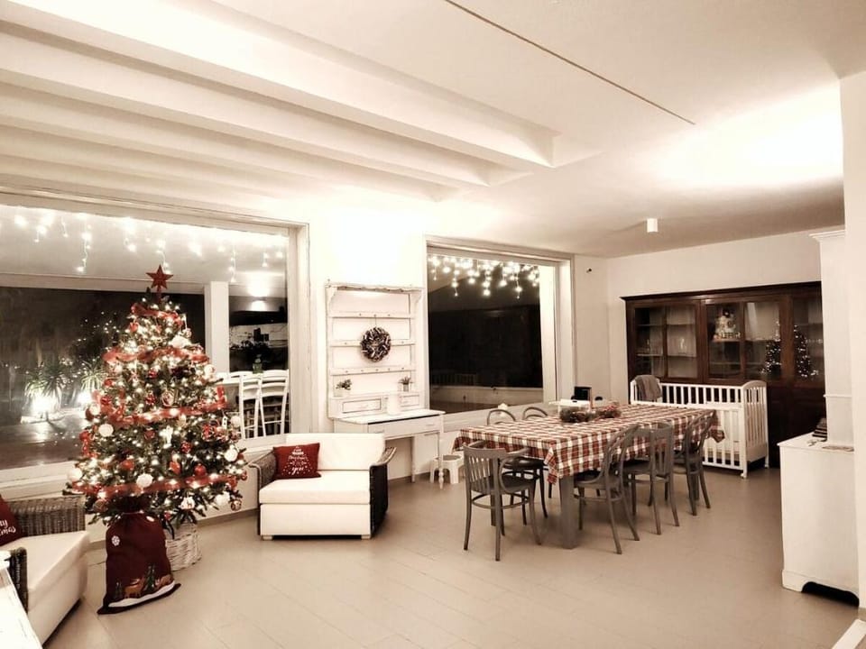Villa Angela | 6 rooms, pool, garden and bbq Villa in Polignano a Mare