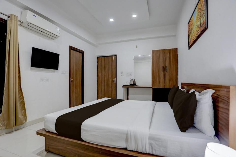 Super Townhouse Gomti Nagar Sector 1 Formerly The Gahmar Inn Hotel in Lucknow