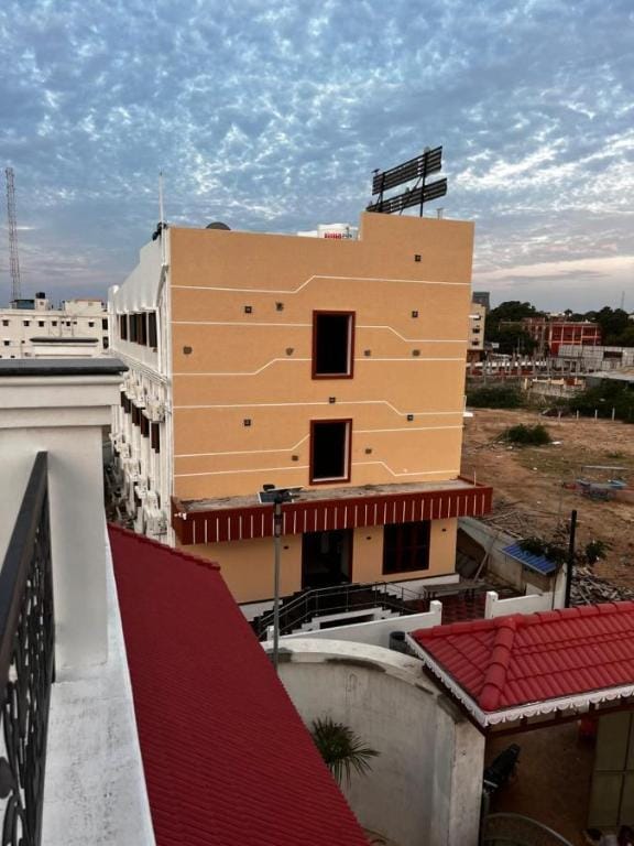 SRI BALAJI LODGING Hotel in Tamil Nadu