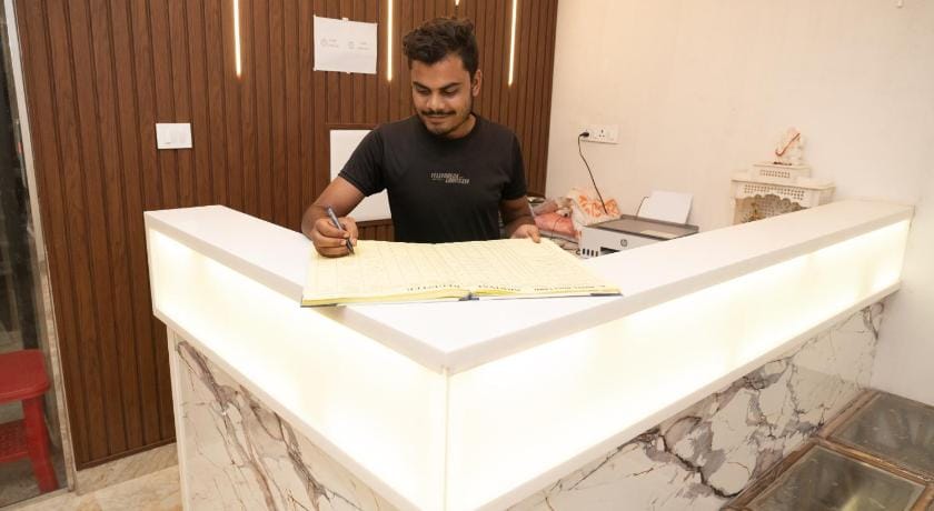 Holy Land Hotel in Varanasi