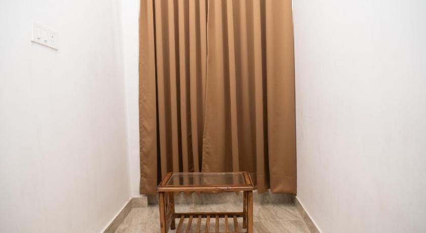 Holy Land Hotel in Varanasi