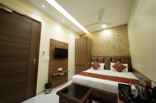Swaran hotel Bed and Breakfast in Punjab, India
