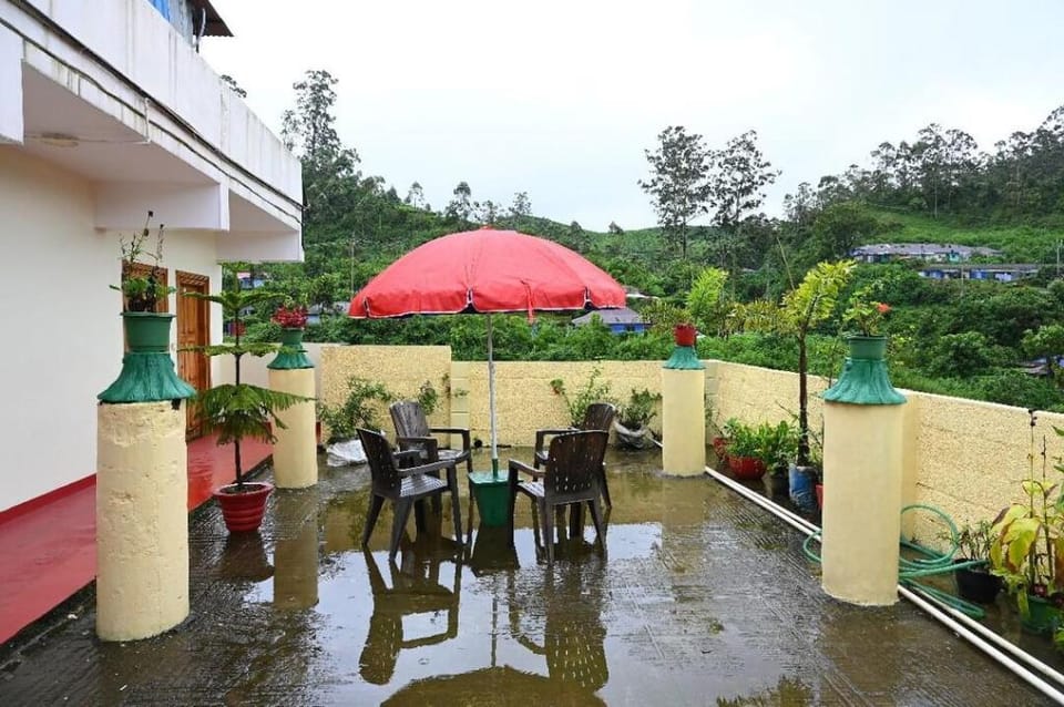AJAY INN Hotel in Munnar