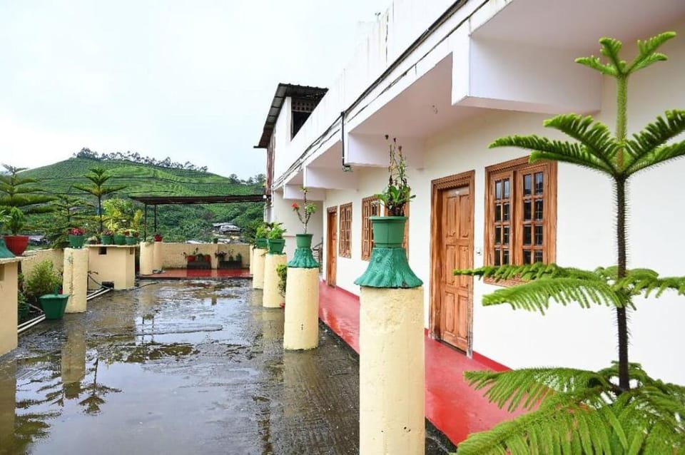 AJAY INN Hotel in Munnar