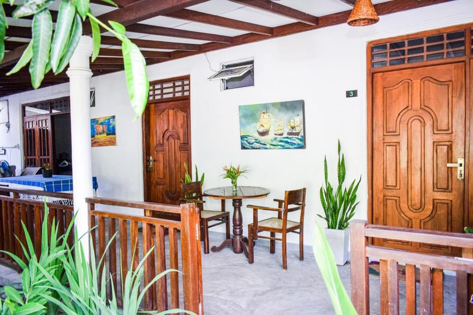 The Emerald Guest House & Villa Hotel in Main Road