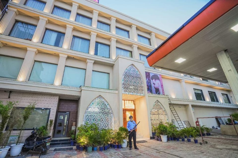 Hotel Escala By Levelup Hotel in Punjab, India