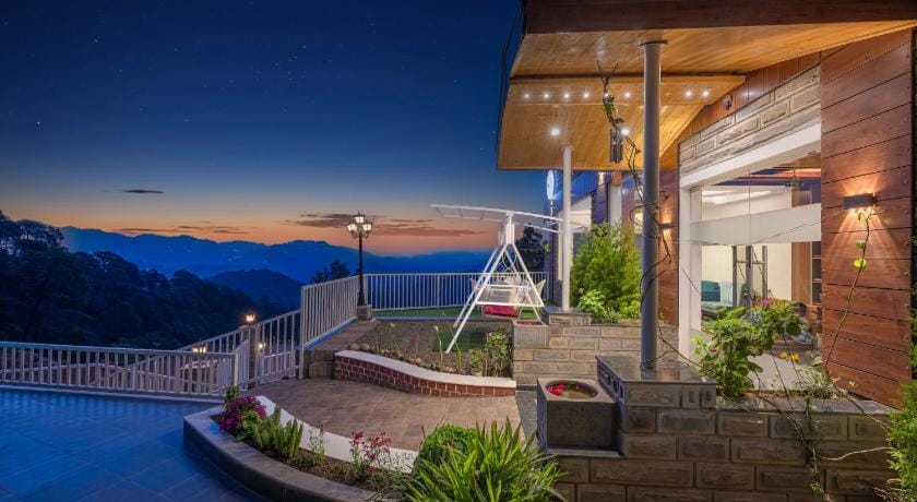 WOOD STOCK LUXURY  KASAULI - Mountain View Hotel in Shimla