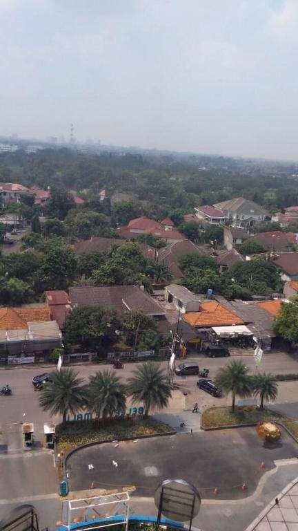 Cozy place for family, suits for 4 with balcony ! Apartment in South Jakarta City