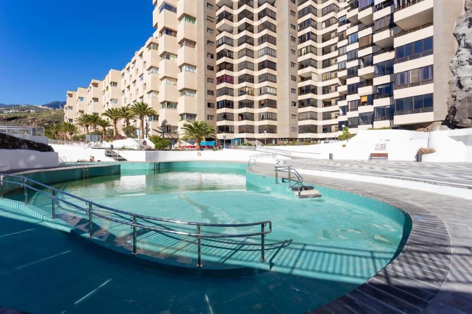EDEN RENTALS Pure Oasis Sea Views Apartment in Tabaiba