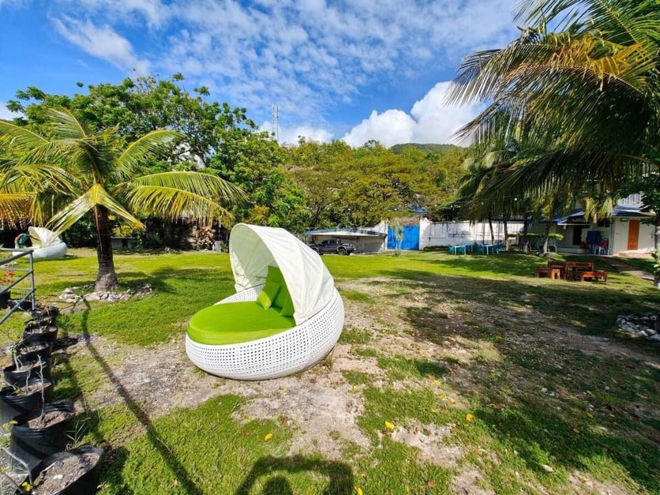 Oslob Seacoast Resort Country House in Oslob