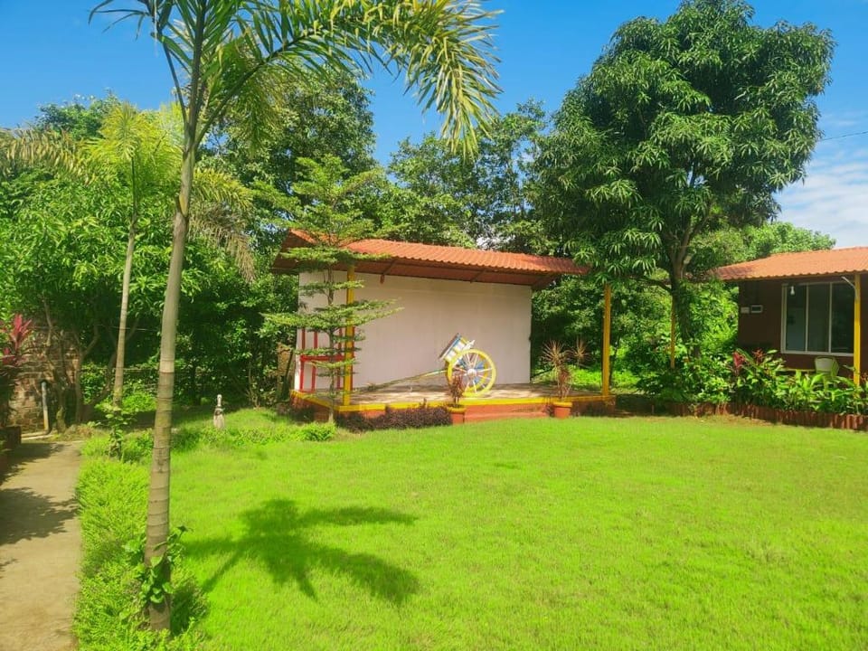 Green Blossom Resort Hotel in Maharashtra