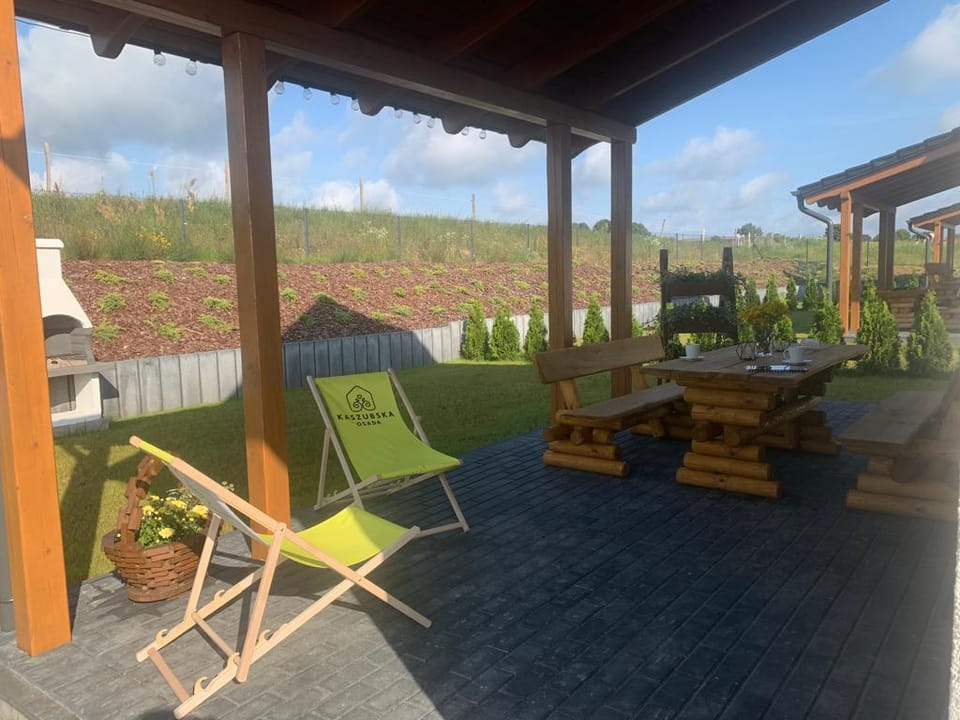 Kaszubska Osada Domek Mandaryna z Balią Vacation rental in Pomeranian Voivodeship