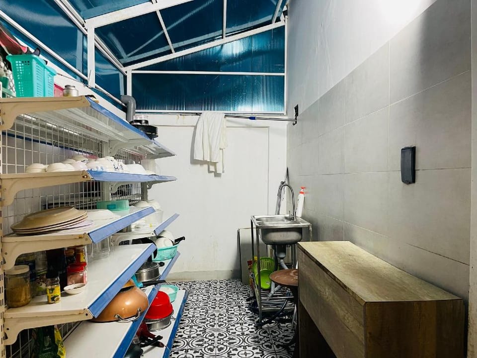 Beach Hotel - Căn Hộ Gia Đình 14 Người 5 Phòng Ngủ Vacation rental in Phu Quoc