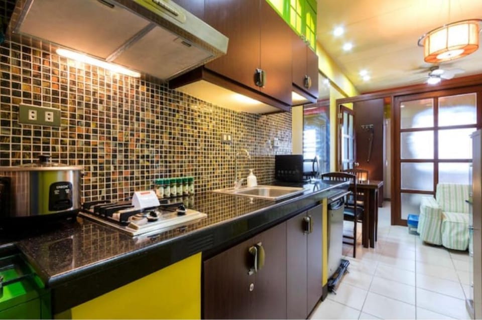 Cozy Studio in Ortigas Center in front of Galleria Apartment in Pasig