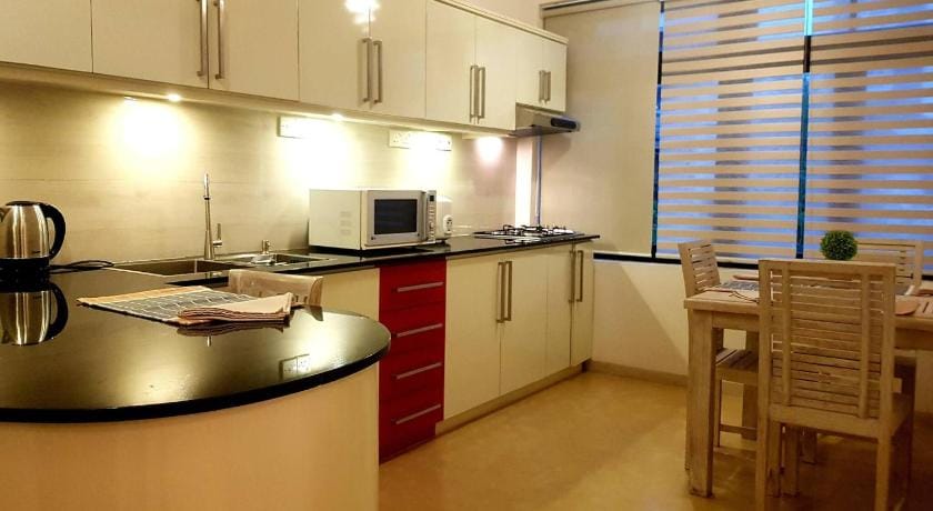 MyHaven @ Havelock Town,.. Main City, Own Pvt Entrance/Parking/Apt Just for You! Apartment in Colombo