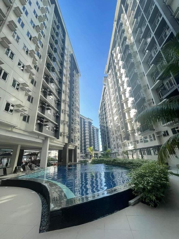 SMDC Vine Residences 2BR Condo WIFI+NETFLIX Apartment in Quezon City