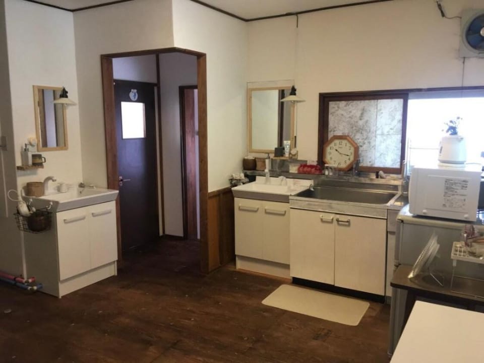 Lake Toya drive car 10min:Guest House Sato Shoten Vacation rental in Hokkaido Prefecture