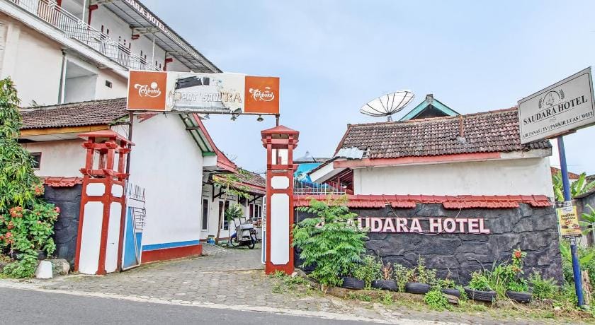 Hotel O 4 Saudara Hotel Hotel in Indonesia