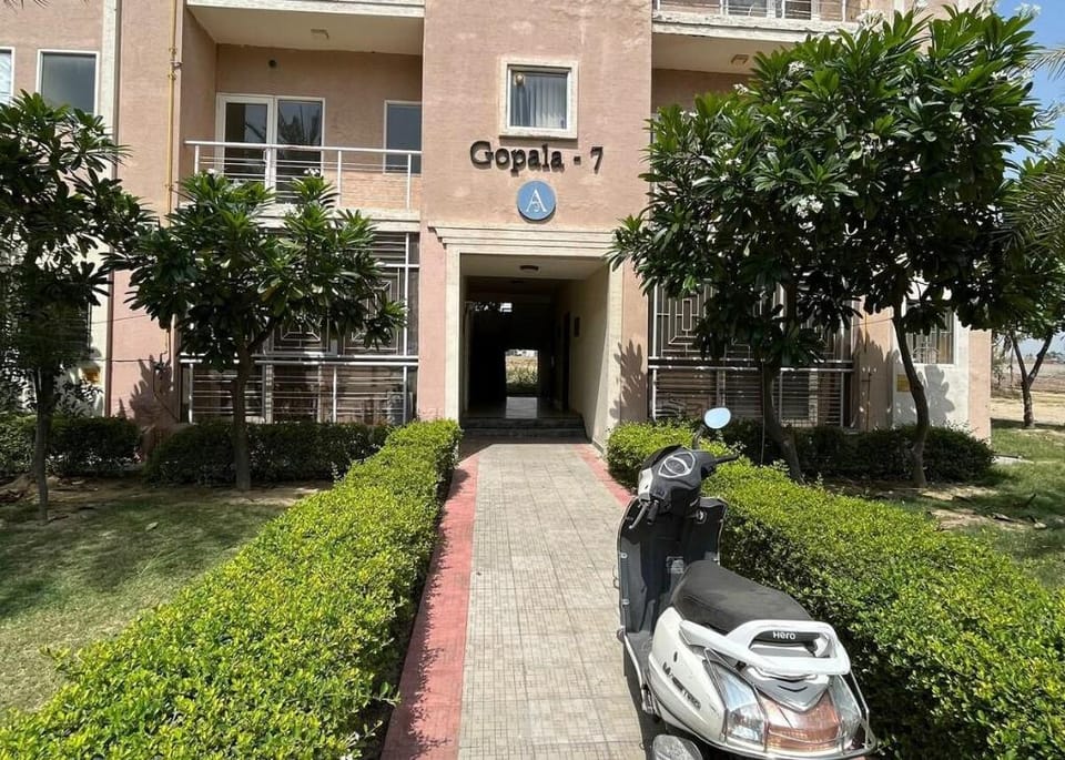 home in vrindavan Apartment in Uttar Pradesh