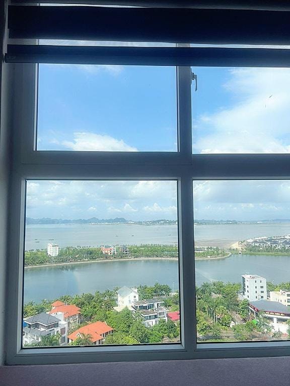 Căn hộ 3 ngủ- view biển Hạ Long Apartment in Laos