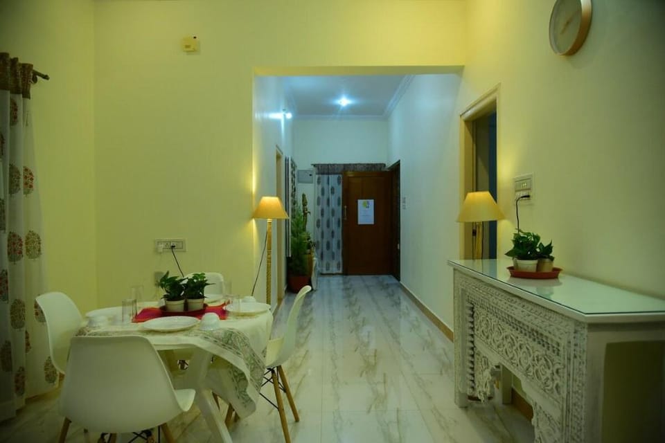 Achyuta Room for Rent by Raatree in Gokulam Vacation rental in Mysuru