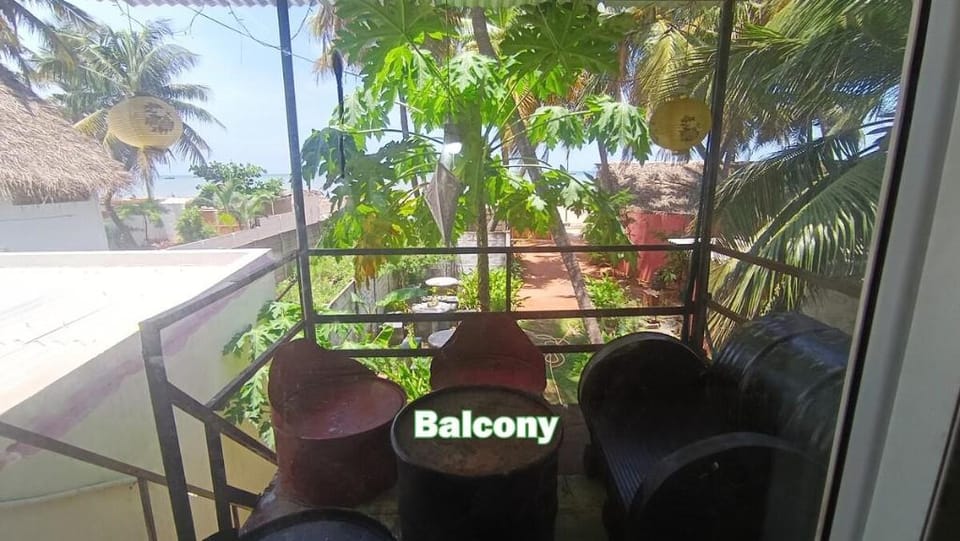 Happy Whales Bay - Beach View Vacation rental in Puducherry, India