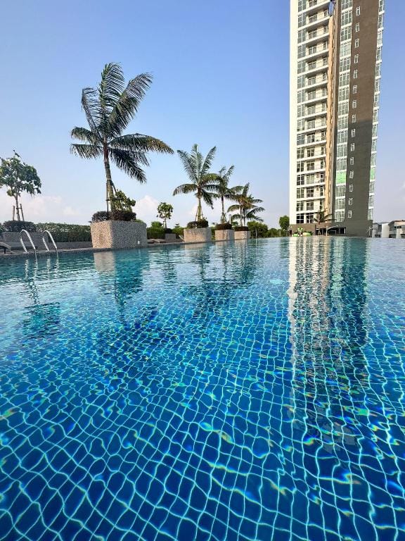 Lake View Villa Hometstay Johor Bahru Seri Austin Vacation rental in Johor Bahru
