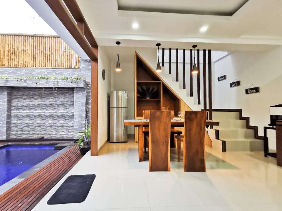 Sun Vilas Apartico 3BR Villa in Bali