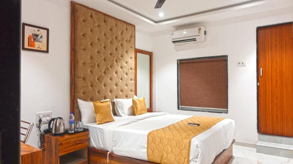 Hotel Palms Residency - Mankhurd Link Rd Chembur Hotel in Mumbai