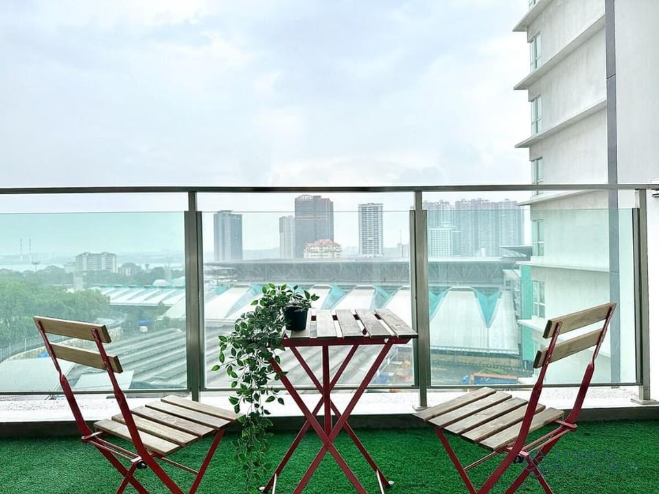 Tri Tower•3BR 6Pax BalconyWiFi Netflix/walk to CIQ Vacation rental in Johor Bahru