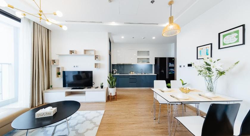 Luxury Apartment at Vinhomes Metropolis Near Lotte Apartment in Hanoi