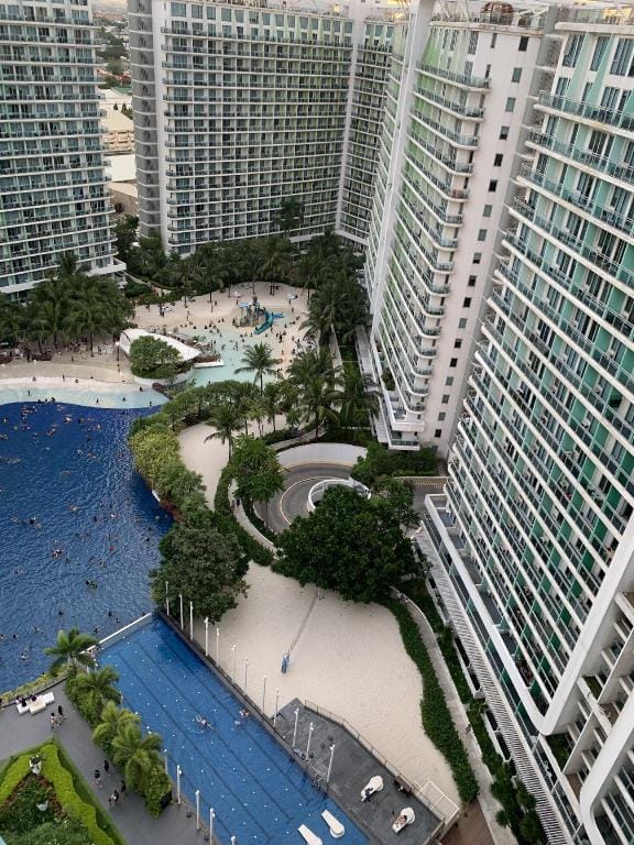 Cozy 1BR Unit with Beach View Vacation rental in Pasay