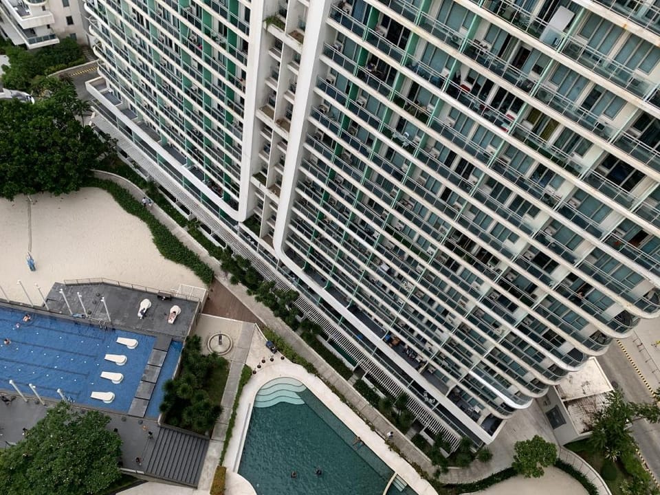 Cozy 1BR Unit with Beach View Vacation rental in Pasay