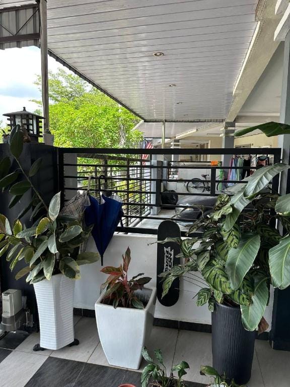 Pa & Ma HomeStay Kulim (4R3B) - Fully Aircond Vacation rental in Penang