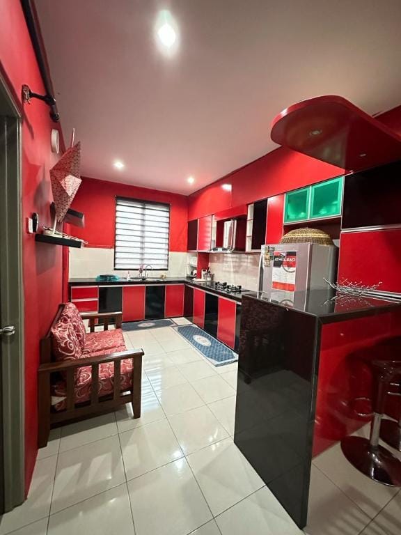 Pa & Ma HomeStay Kulim (4R3B) - Fully Aircond Vacation rental in Penang
