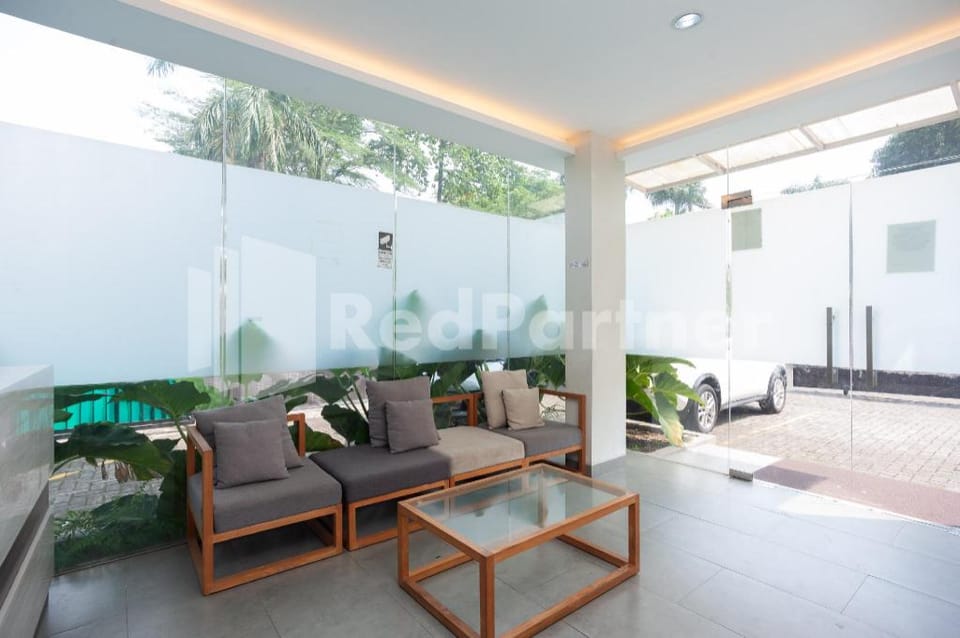 Urbanview Syariah Caseira Citra Raya Hotel in Indonesia