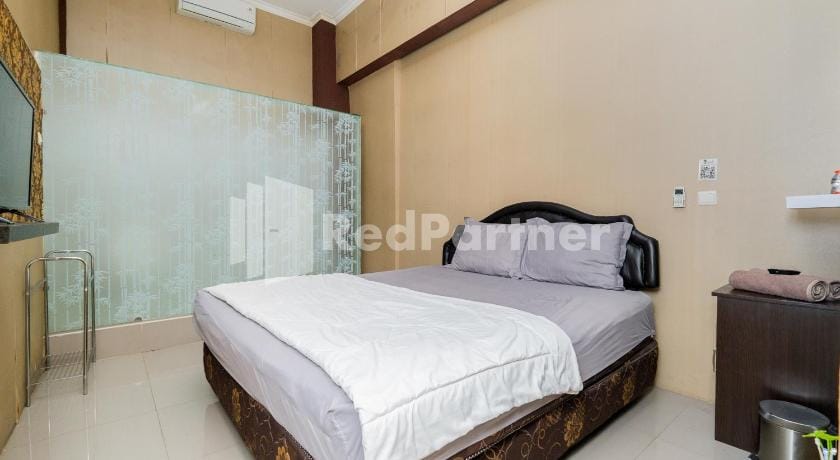 Omah Kalimosodo Mitra RedDoorz near Stasiun Malang Kota Baru Hotel in East Java