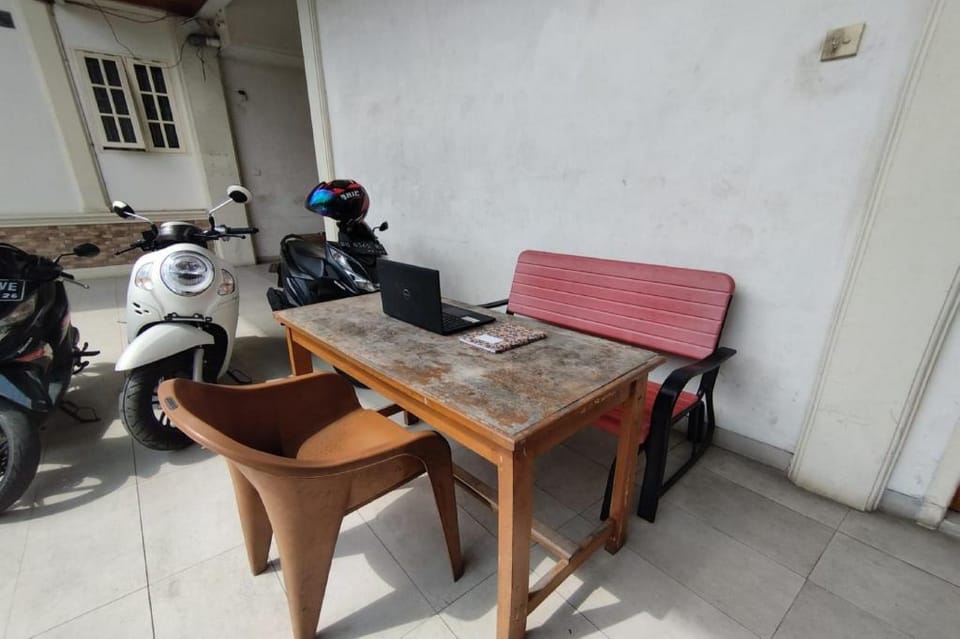 OYO 92808 Kost Nino Telanaipura Hotel in Indonesia