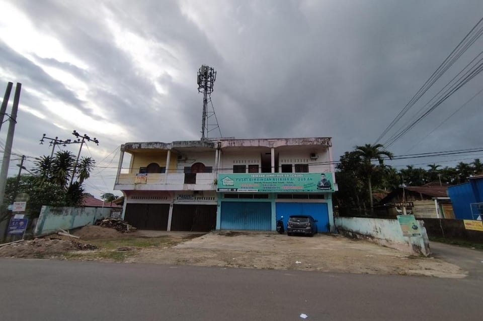 OYO 92808 Kost Nino Telanaipura Hotel in Indonesia