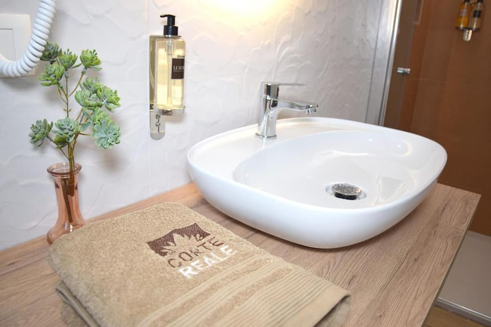 CORTE REALE Luxury B&B Bed and Breakfast in Molise, Italy