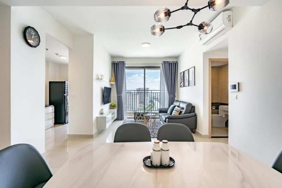 Rivergate Residence High Floor, Pool- Luxury Apartment in Ho Chi Minh City