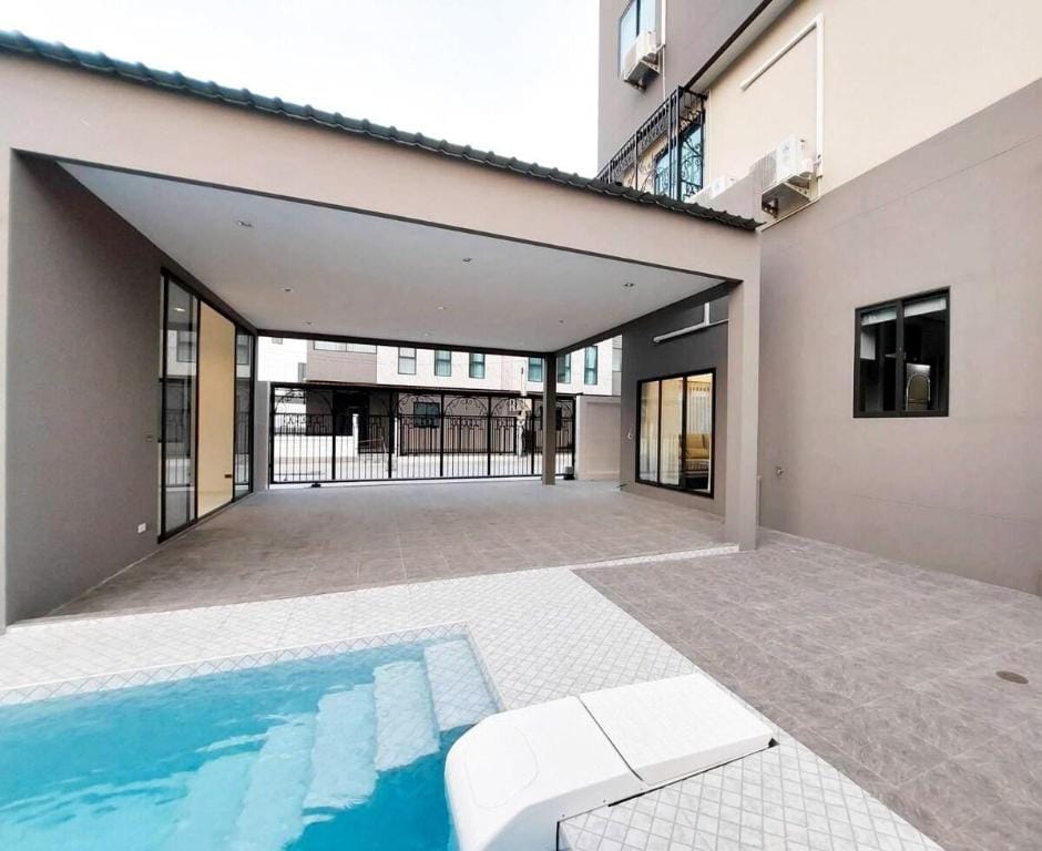 Arroz Private Pool Villa: Safari (Pet-Friendly) Villa in Chon Buri Changwat