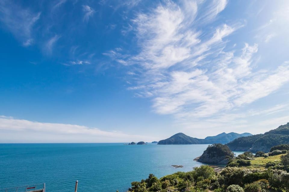 Geoje Hill Point Youth Hostel Bed and Breakfast in South Korea