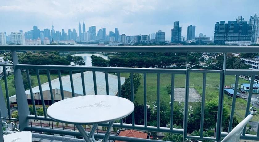 Kuala Lumpur City Centre Ampang 3BR/8PAX/KLCC View Apartment in Federal Territory of Kuala Lumpur