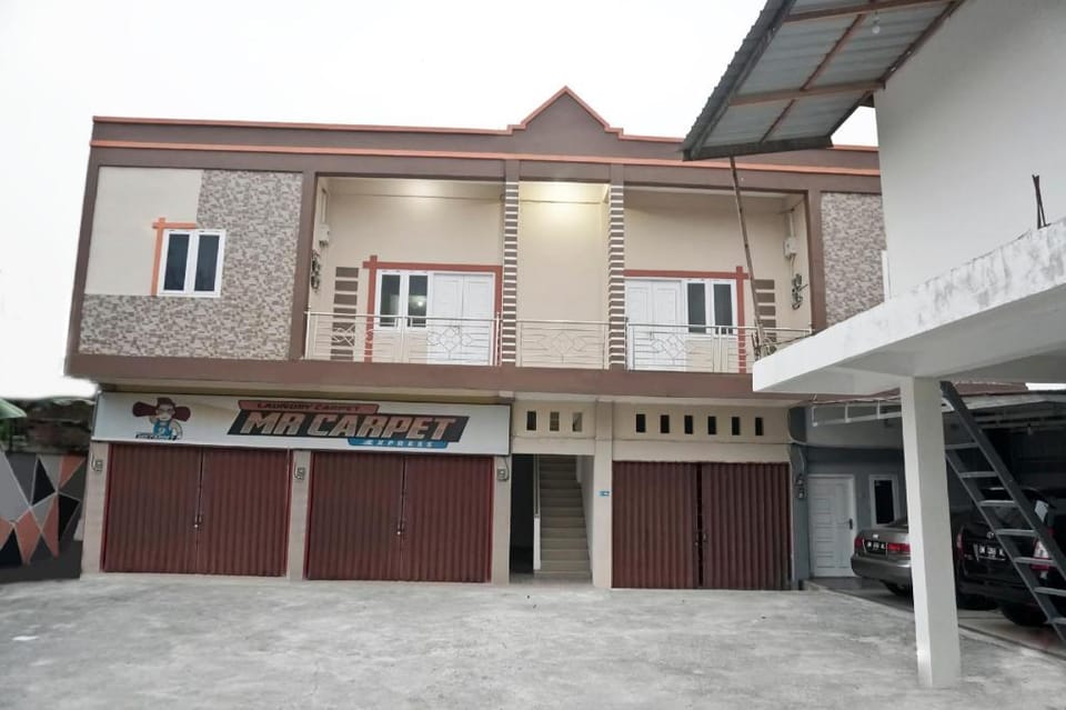 OYO 1539 Amryrooms Hotel in West Sumatra, Indonesia