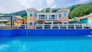 maple pension Bed and Breakfast in South Korea