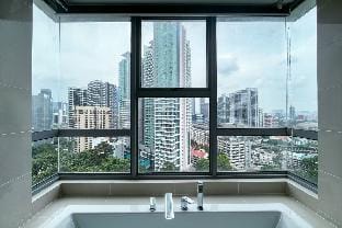 A Lux & Modern High-Floor 3BR Apt @ Bukit Bintang Vacation rental in Federal Territory of Kuala Lumpur